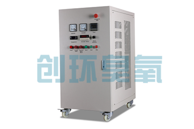 新乡冬季养殖场密闭消毒双赢方案:臭氧发生器在工厂化水产与畜牧场景的安全应用